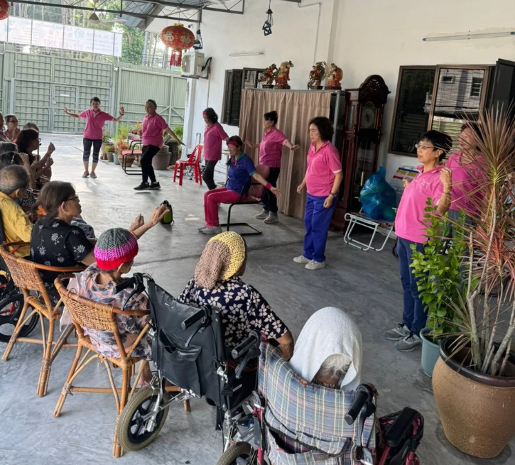 Our Dedicate Staff (24 service to help you)